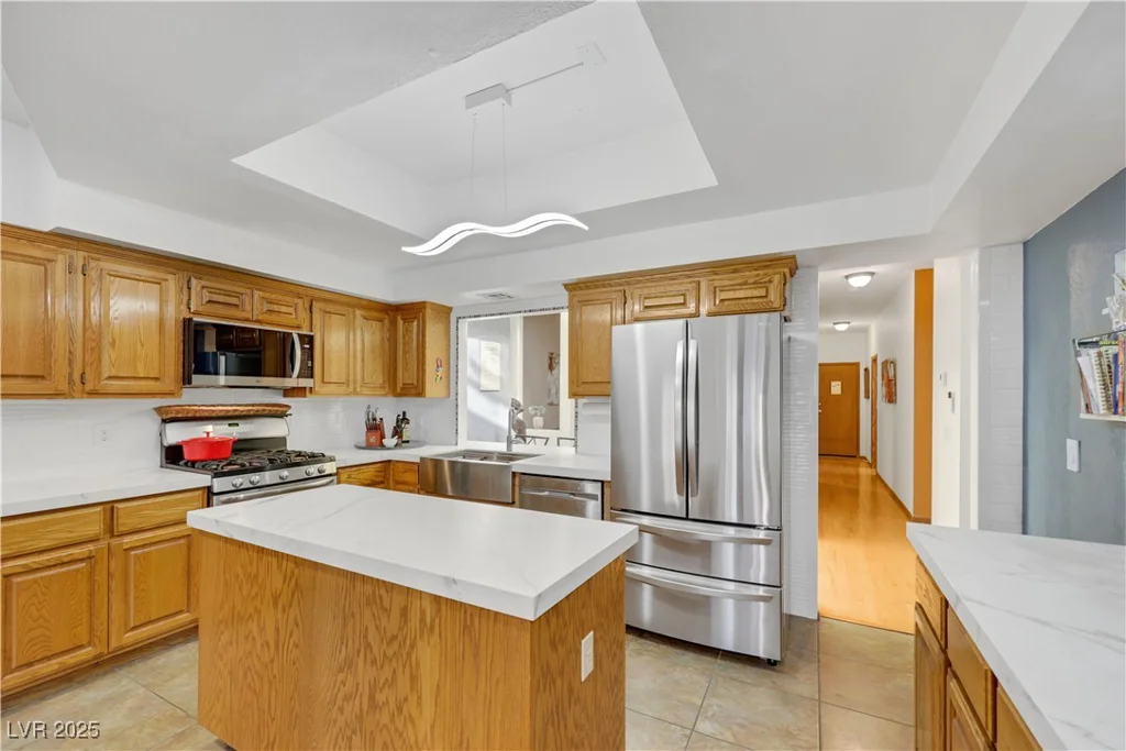 7909 Canoe, Las Vegas, NV 89145