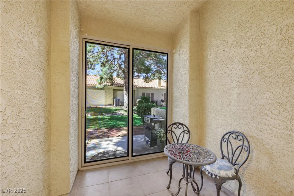 7909 Canoe, Las Vegas, NV 89145