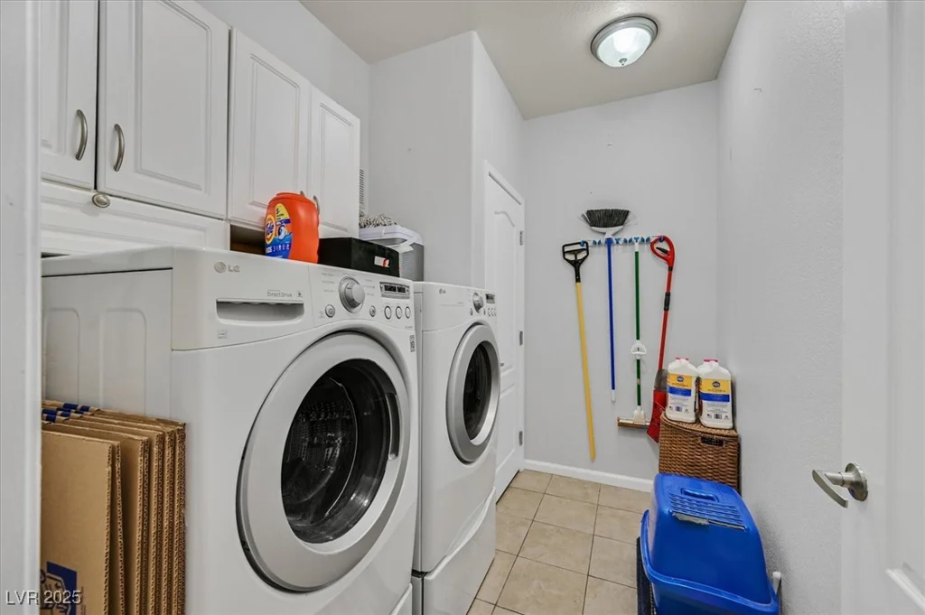 10205 Camborne, Las Vegas, NV 89144