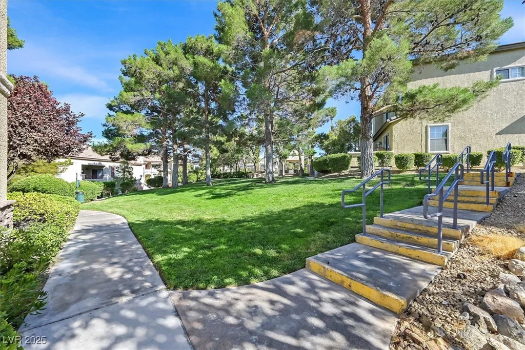 10205 Camborne, Las Vegas, NV 89144