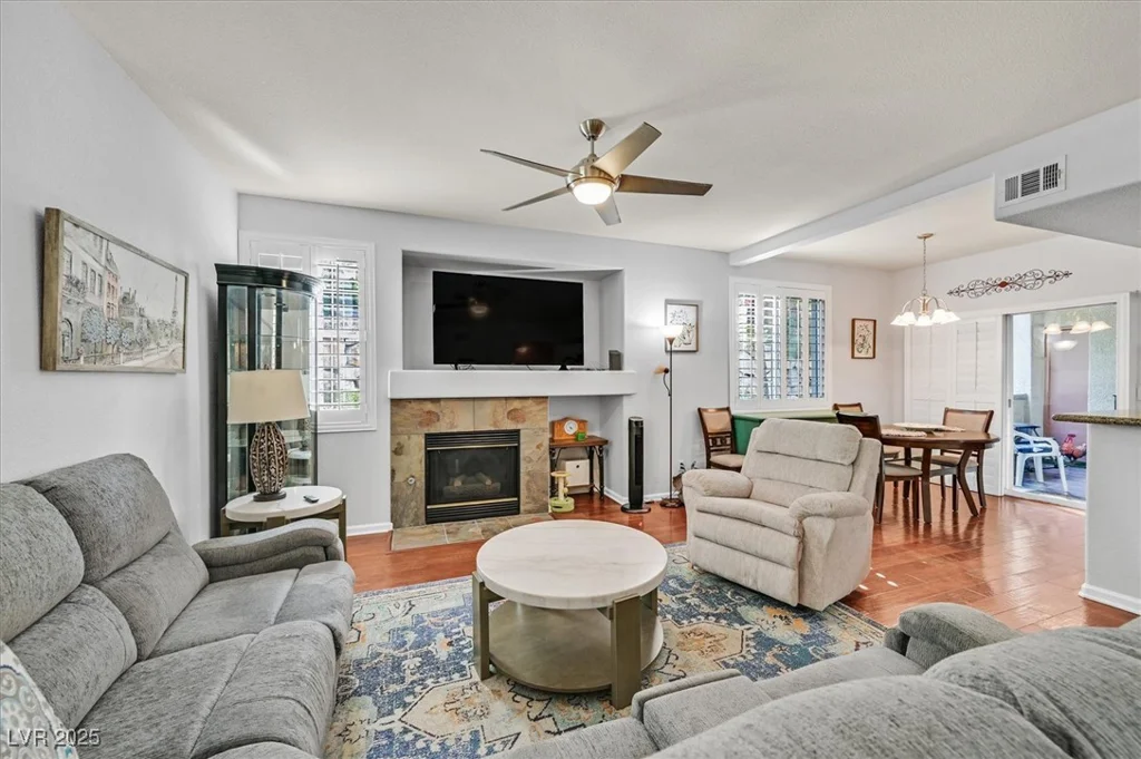 10205 Camborne, Las Vegas, NV 89144