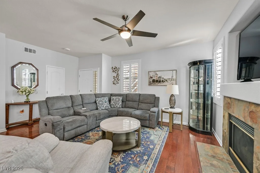 10205 Camborne, Las Vegas, NV 89144