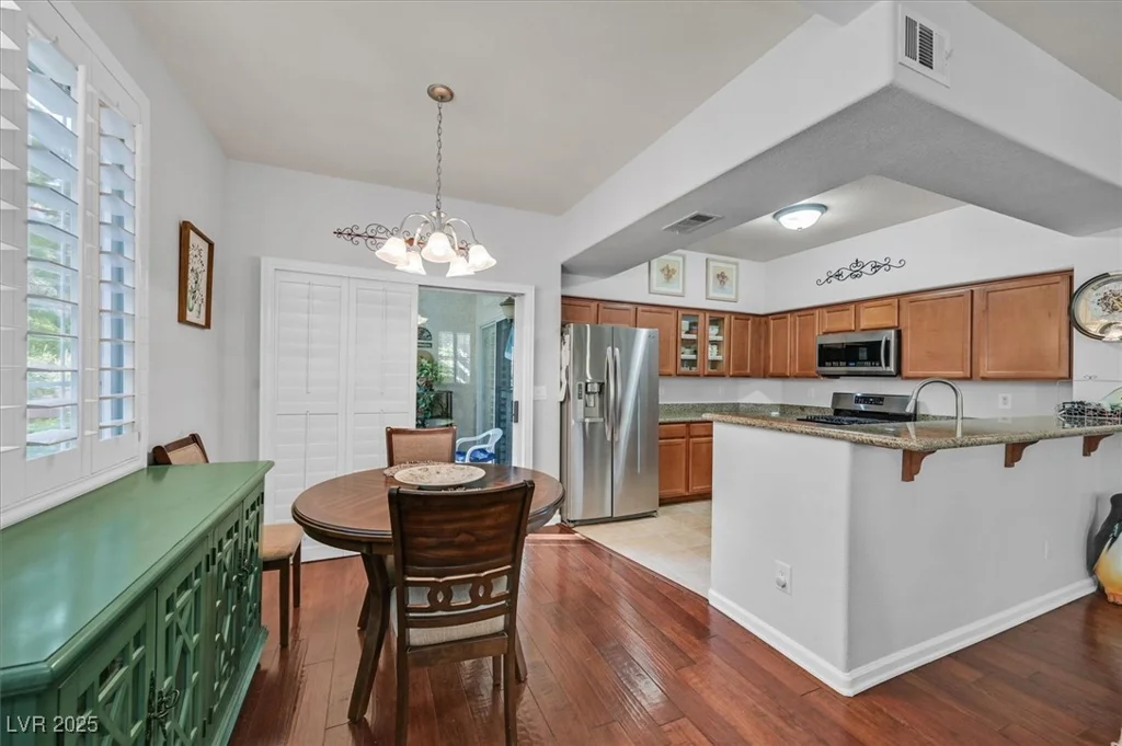 10205 Camborne, Las Vegas, NV 89144