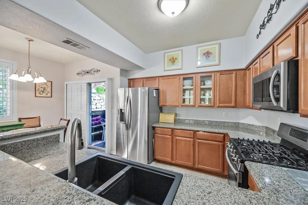 10205 Camborne, Las Vegas, NV 89144
