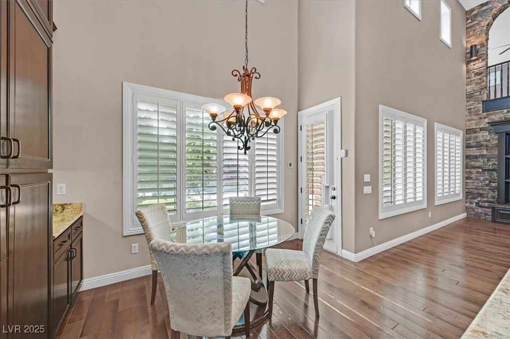 7033 Twin Forks Peak, Las Vegas, NV 89166