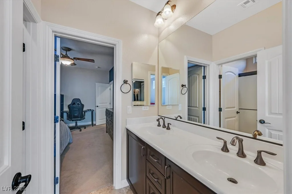 7033 Twin Forks Peak, Las Vegas, NV 89166