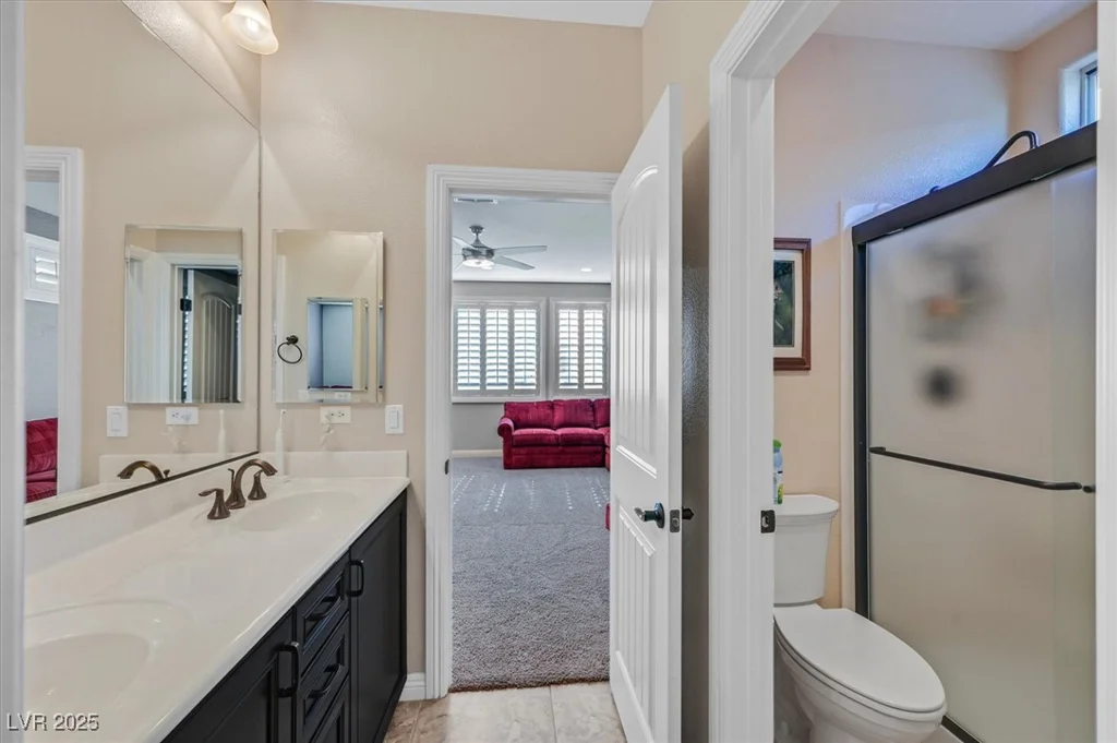 7033 Twin Forks Peak, Las Vegas, NV 89166