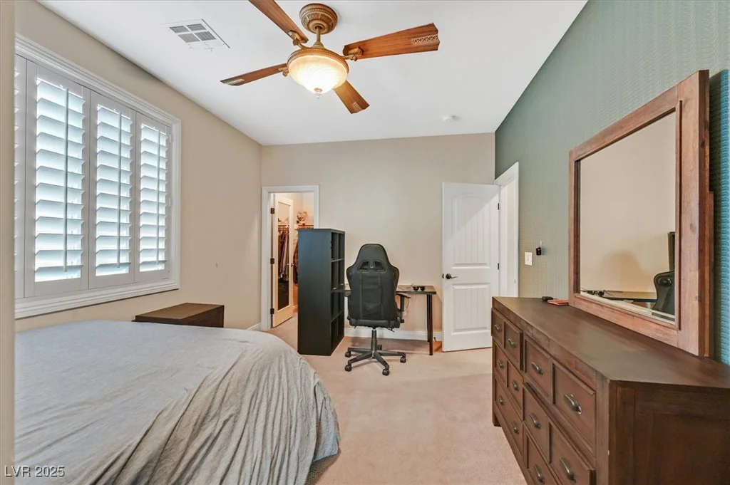 7033 Twin Forks Peak, Las Vegas, NV 89166