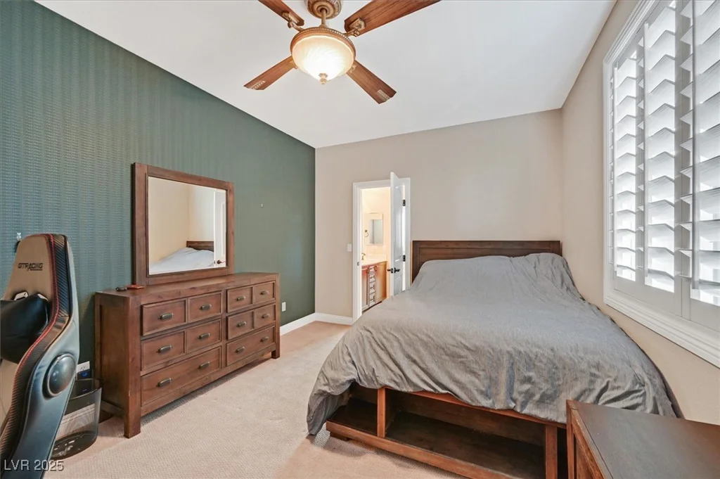 7033 Twin Forks Peak, Las Vegas, NV 89166