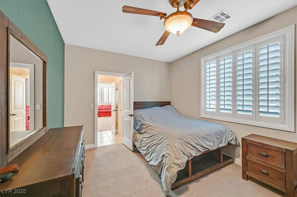 7033 Twin Forks Peak, Las Vegas, NV 89166