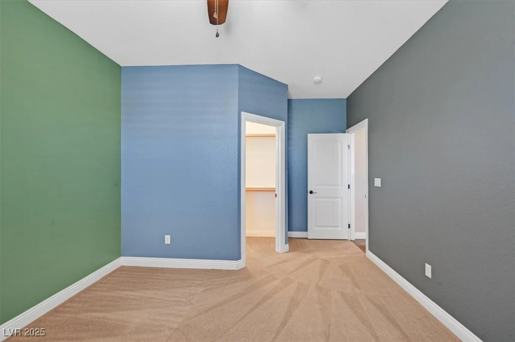 7033 Twin Forks Peak, Las Vegas, NV 89166