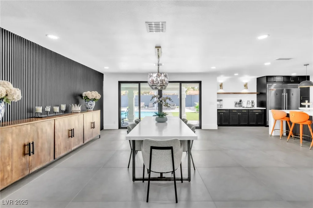 3189 Montecito, Las Vegas, NV 89120
