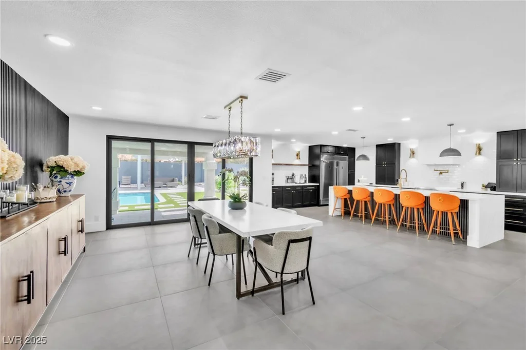 3189 Montecito, Las Vegas, NV 89120