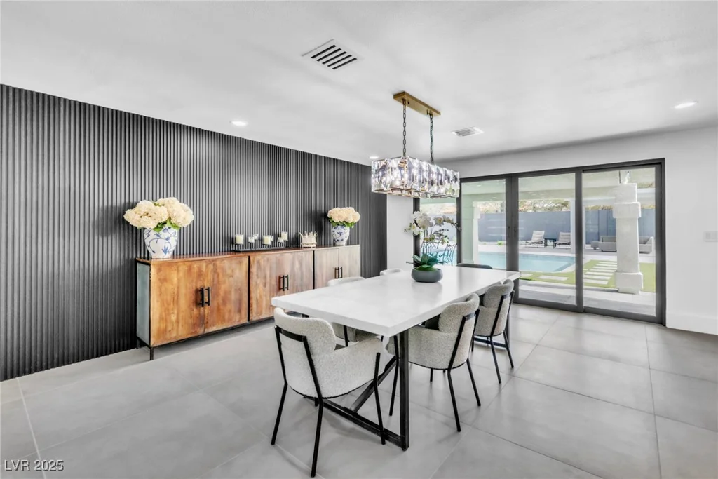 3189 Montecito, Las Vegas, NV 89120