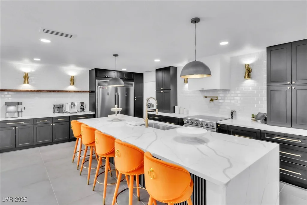 3189 Montecito, Las Vegas, NV 89120