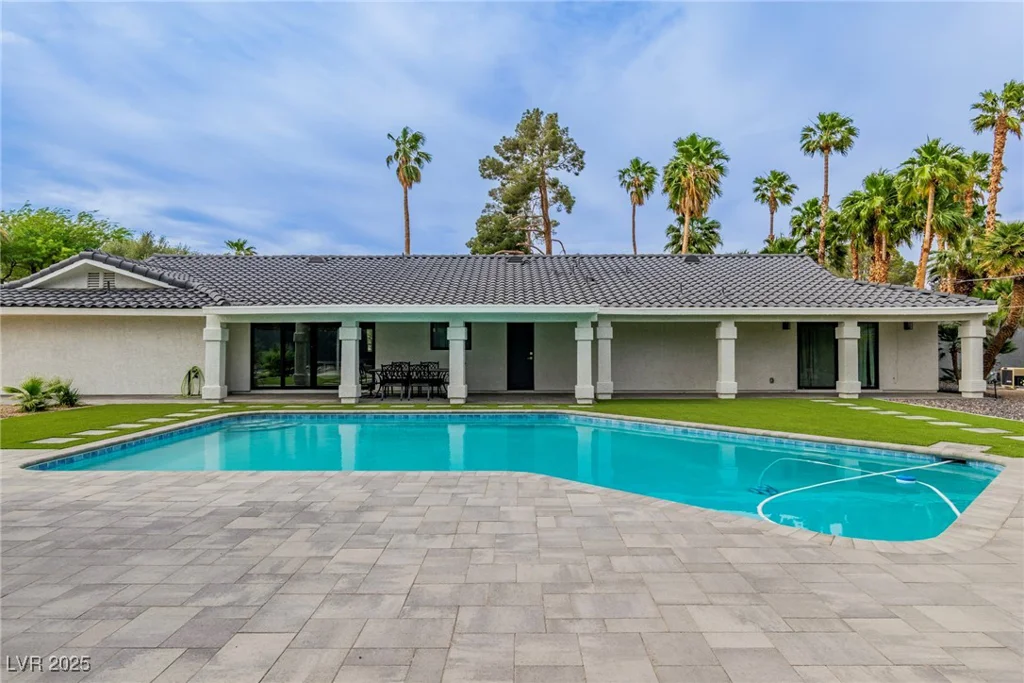 3189 Montecito, Las Vegas, NV 89120