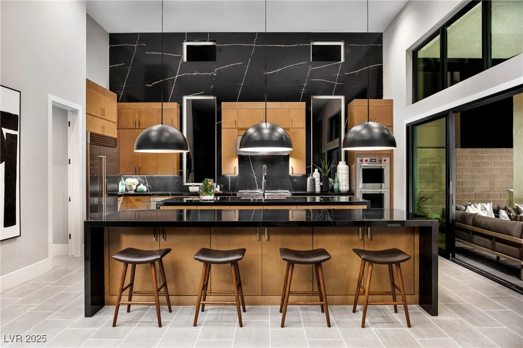 10848 Vista Altura, Las Vegas, NV 89135