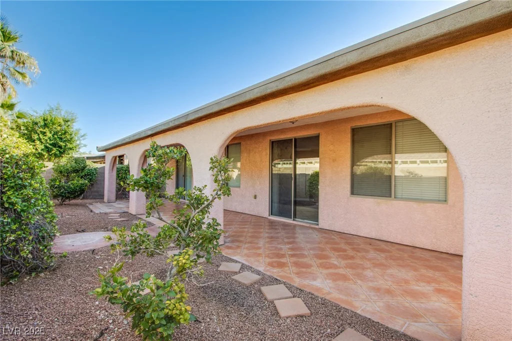 8026 Sunset Creek, Las Vegas, NV 89113