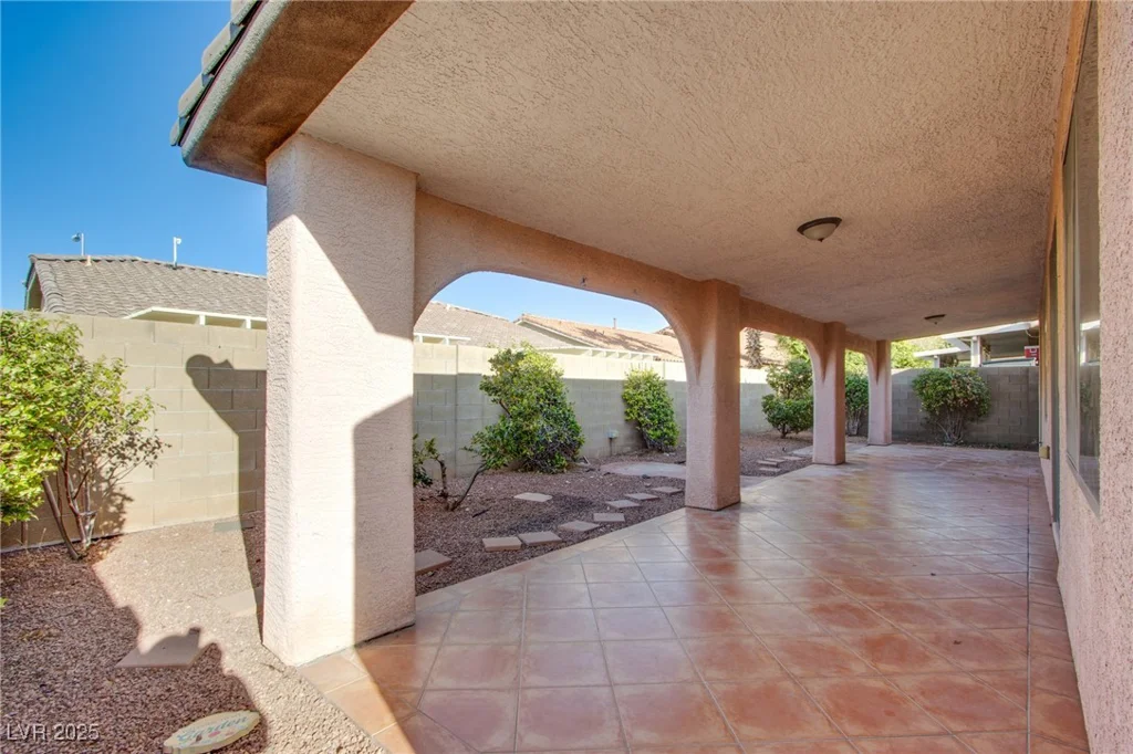 8026 Sunset Creek, Las Vegas, NV 89113