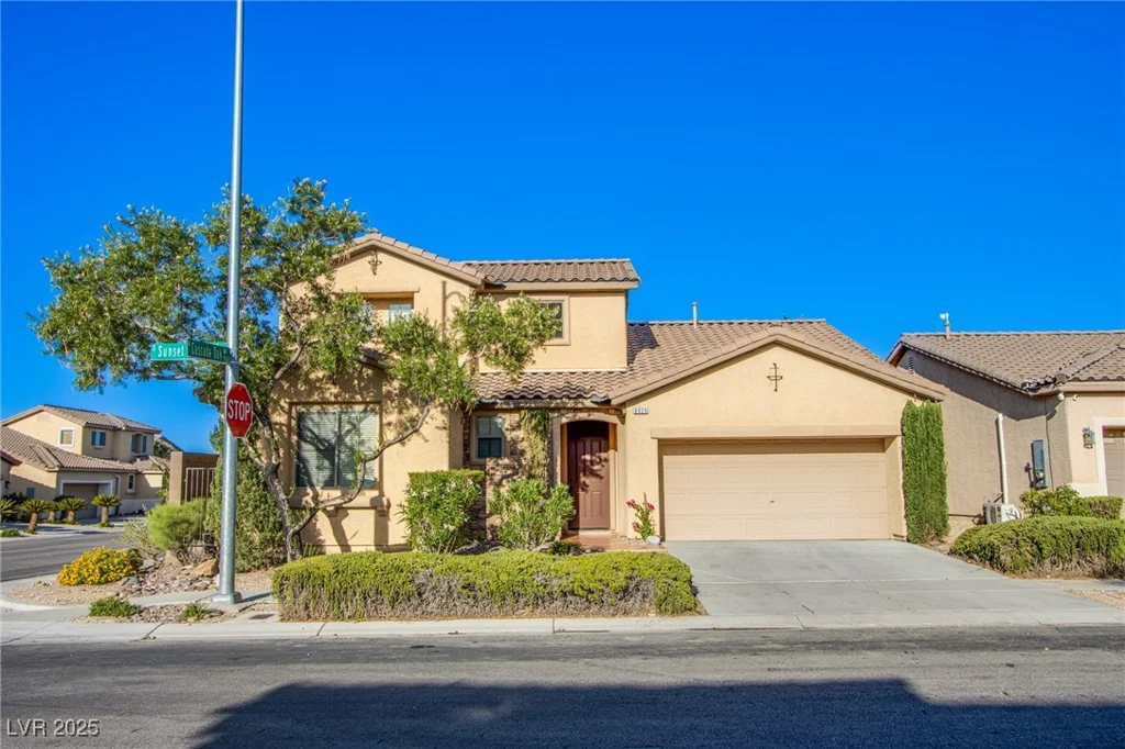 8026 Sunset Creek, Las Vegas, NV 89113