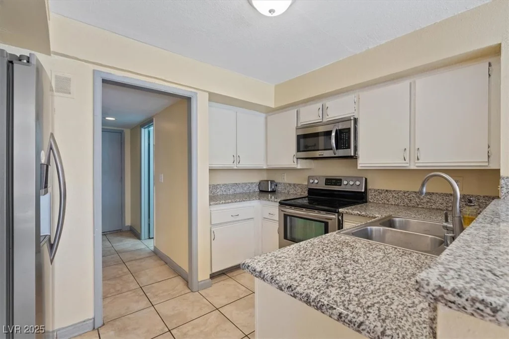 1711 Ember Glow, Las Vegas, NV 89119