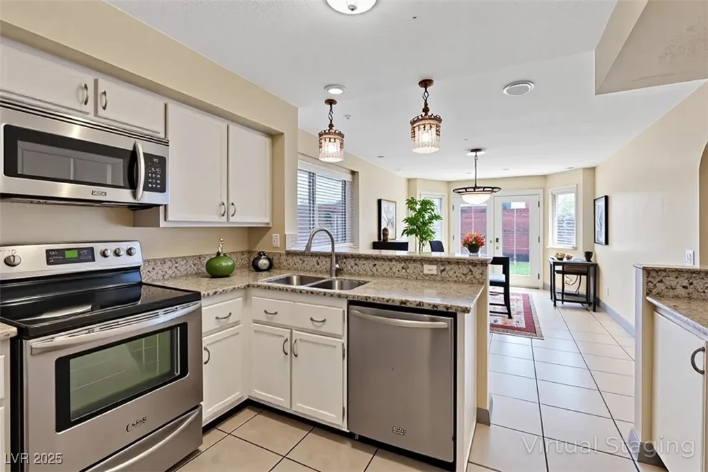1711 Ember Glow, Las Vegas, NV 89119