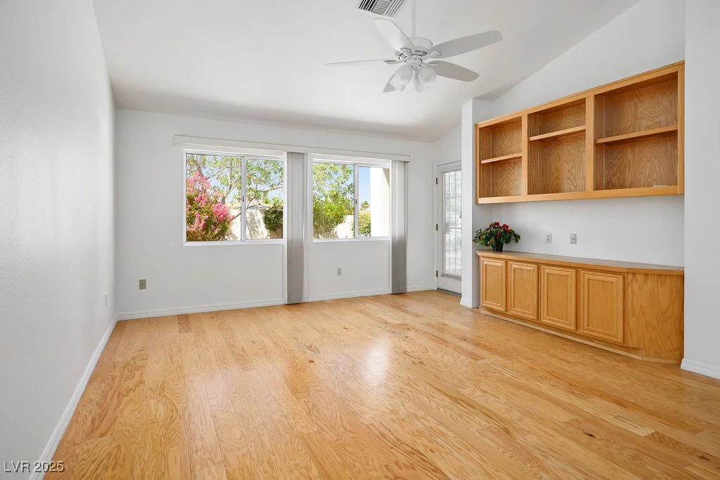 9704 Brawley, Las Vegas, NV 89134