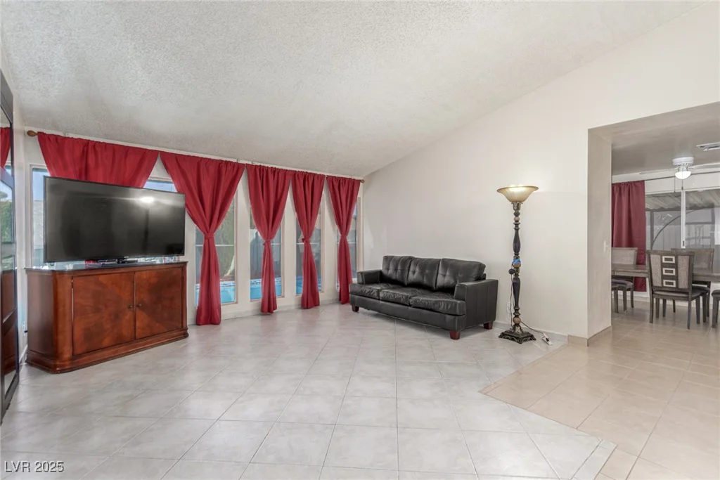 2254 Florence, Las Vegas, NV 89119