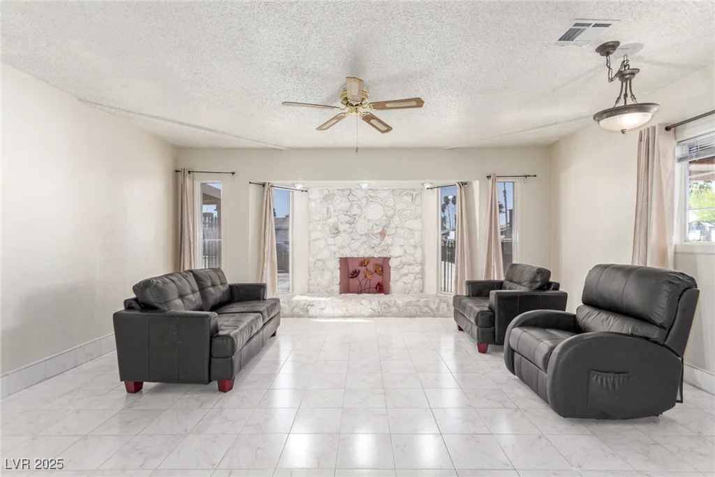 2254 Florence, Las Vegas, NV 89119