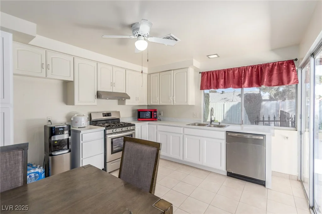 2254 Florence, Las Vegas, NV 89119