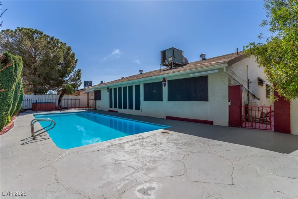 2254 Florence, Las Vegas, NV 89119