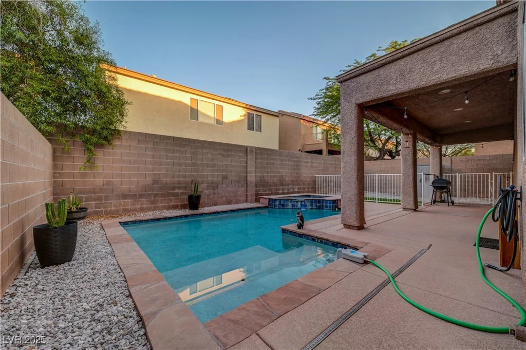 1011 Pecos River, Henderson, NV 89002