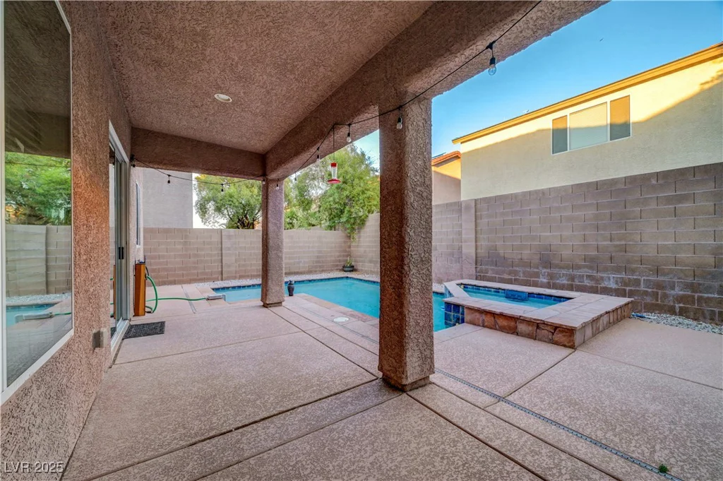 1011 Pecos River, Henderson, NV 89002