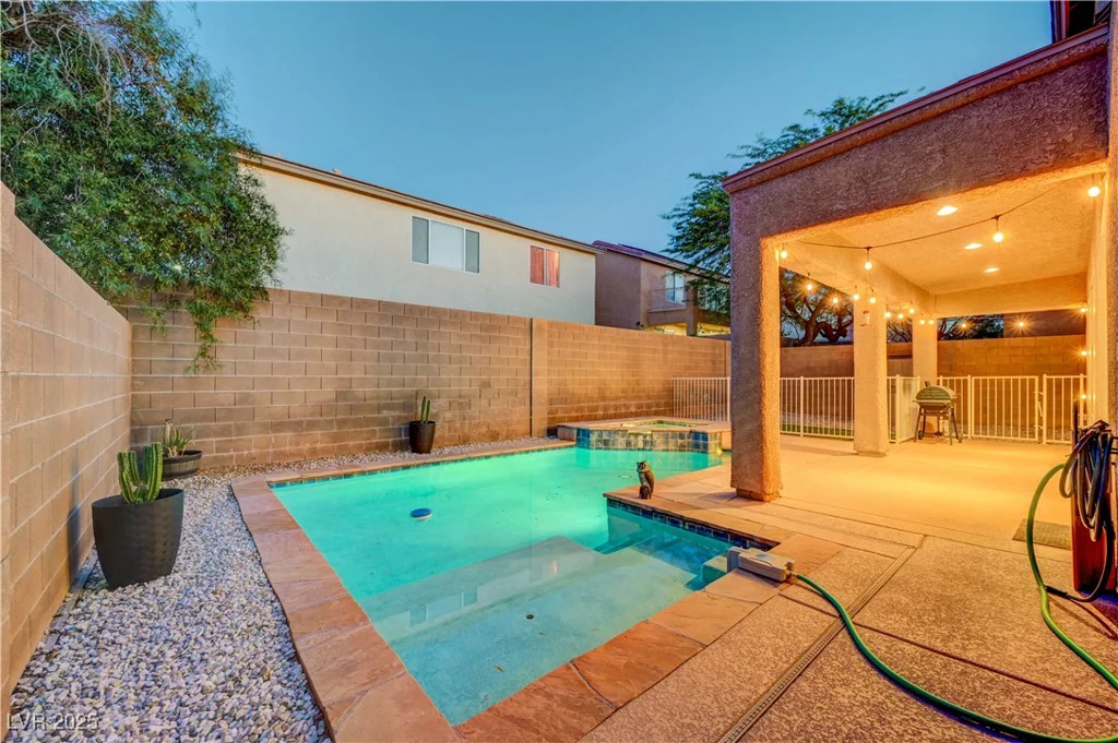 1011 Pecos River, Henderson, NV 89002