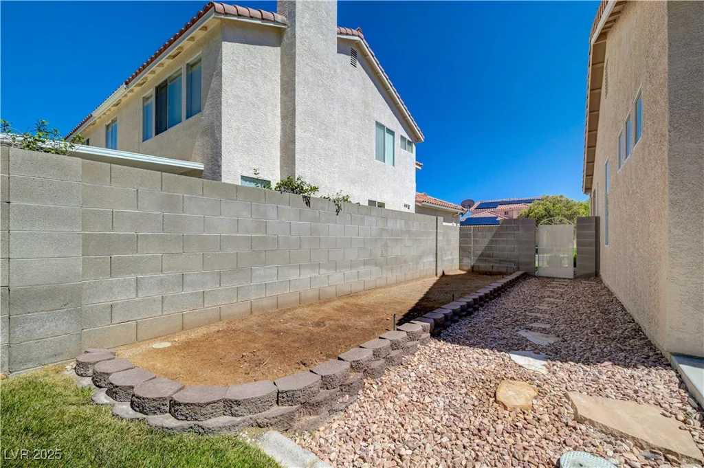 1316 Borderwood, North Las Vegas, NV 89031