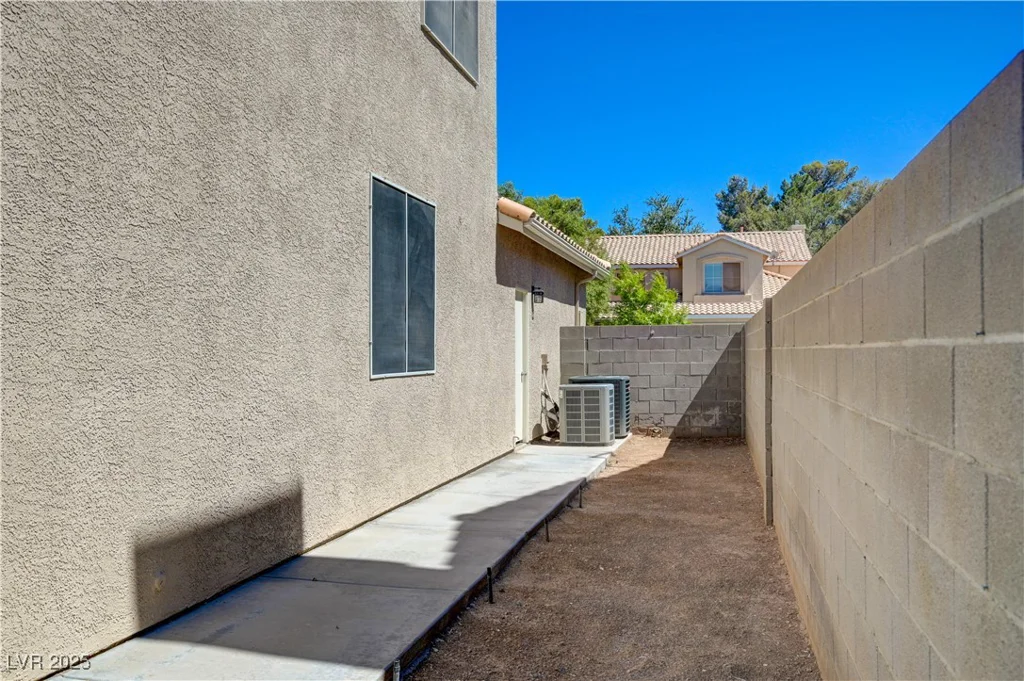1316 Borderwood, North Las Vegas, NV 89031
