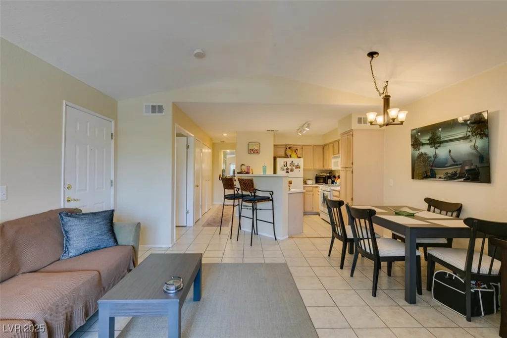 5415 Harmon, Las Vegas, NV 89103