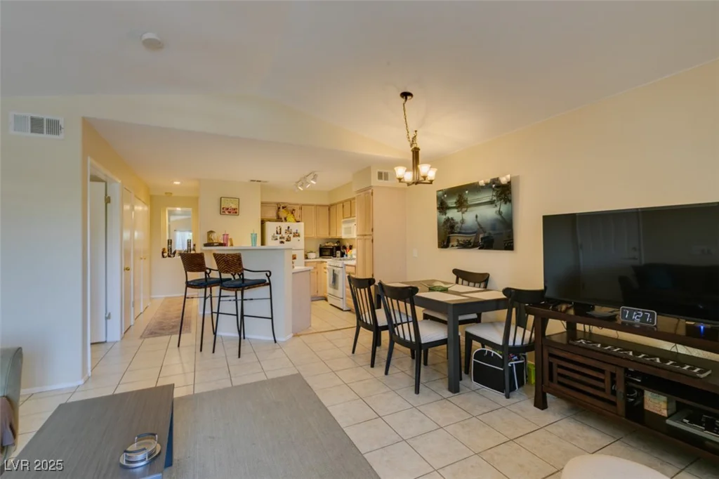 5415 Harmon, Las Vegas, NV 89103