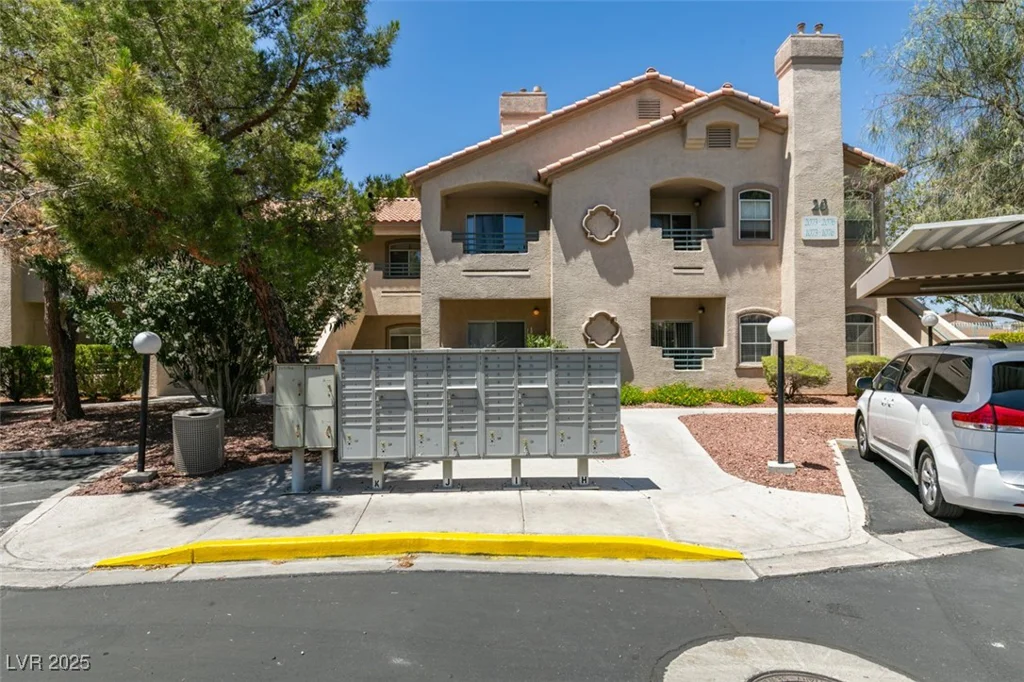 5415 Harmon, Las Vegas, NV 89103