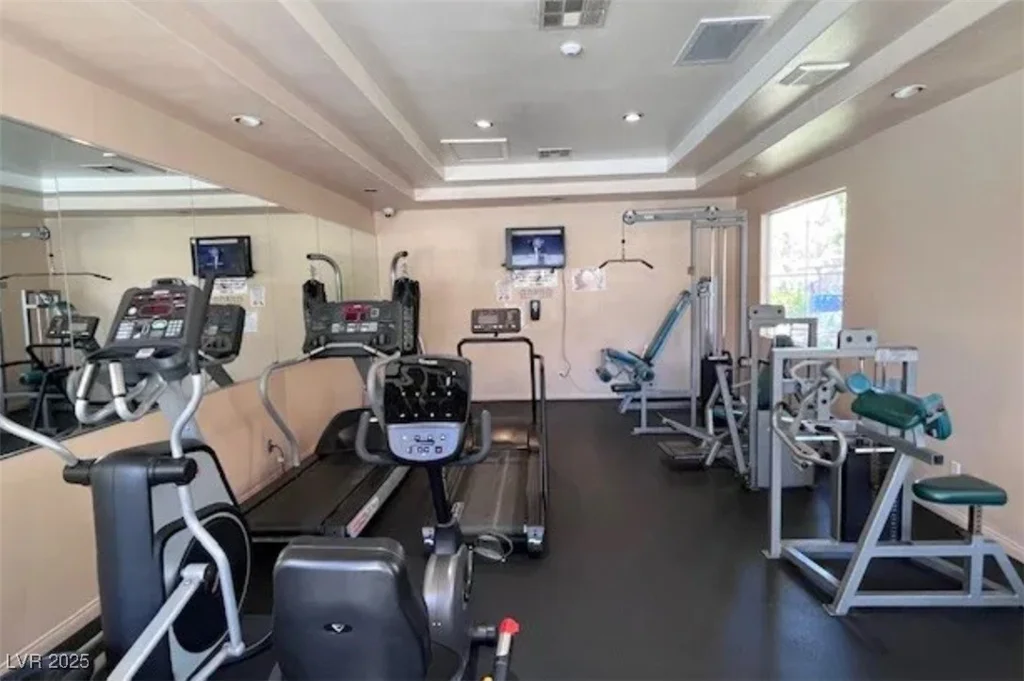 5415 Harmon, Las Vegas, NV 89103