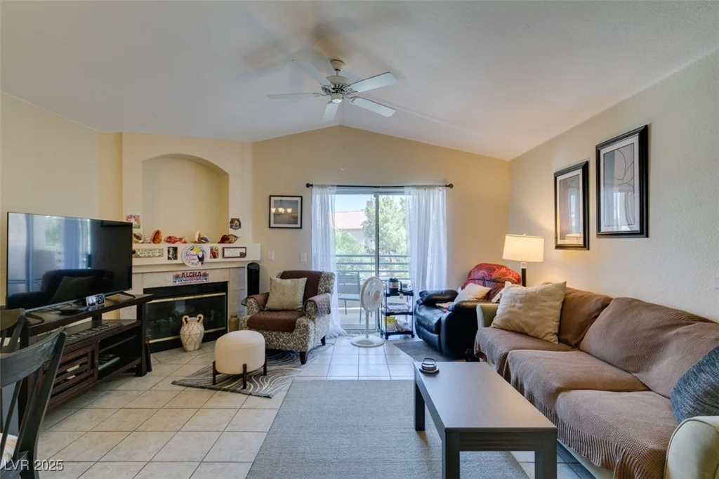 5415 Harmon, Las Vegas, NV 89103