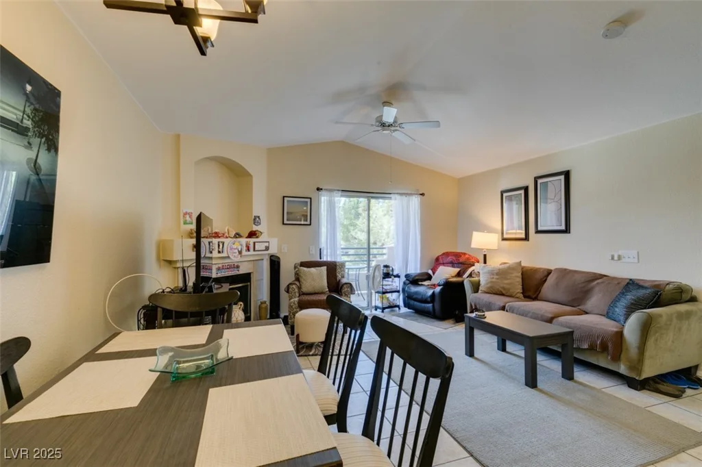 5415 Harmon, Las Vegas, NV 89103