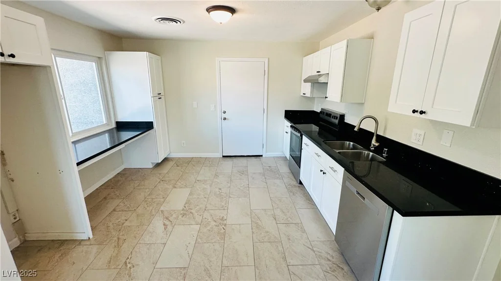4238 Boratko, Las Vegas, NV 89115