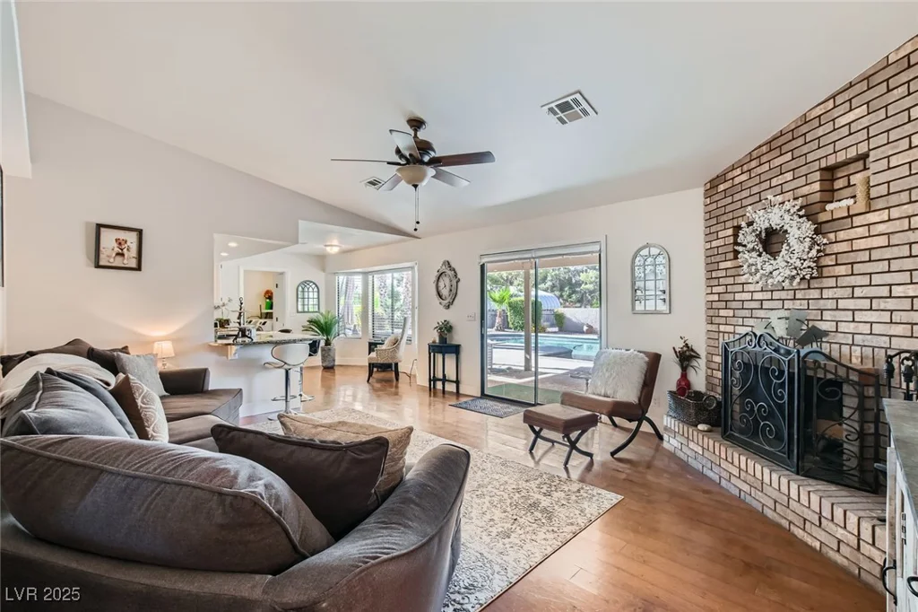 7385 Severence, Las Vegas, NV 89131