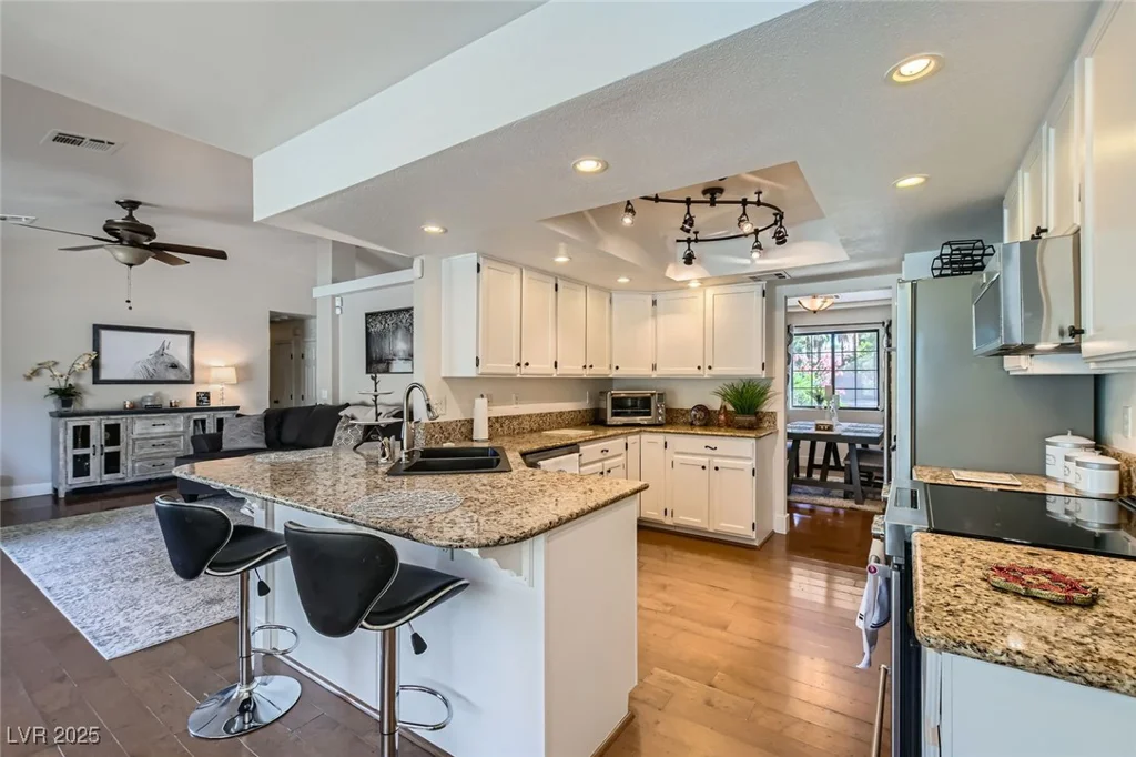 7385 Severence, Las Vegas, NV 89131