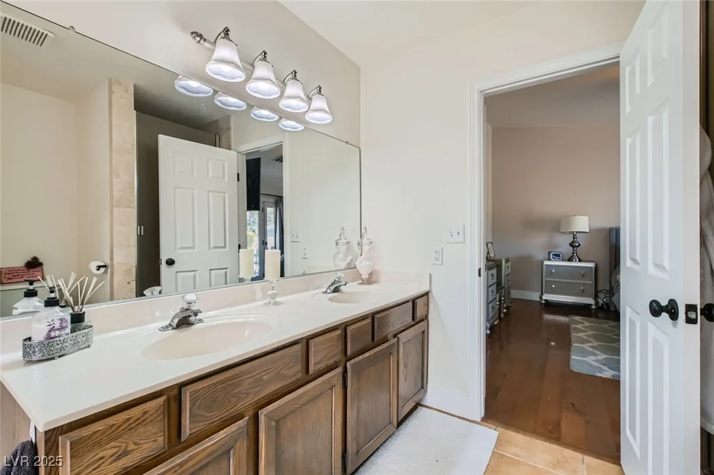 7385 Severence, Las Vegas, NV 89131