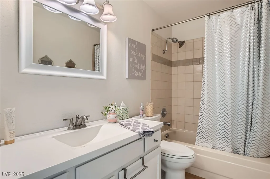 7385 Severence, Las Vegas, NV 89131