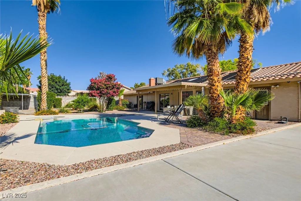 7385 Severence, Las Vegas, NV 89131