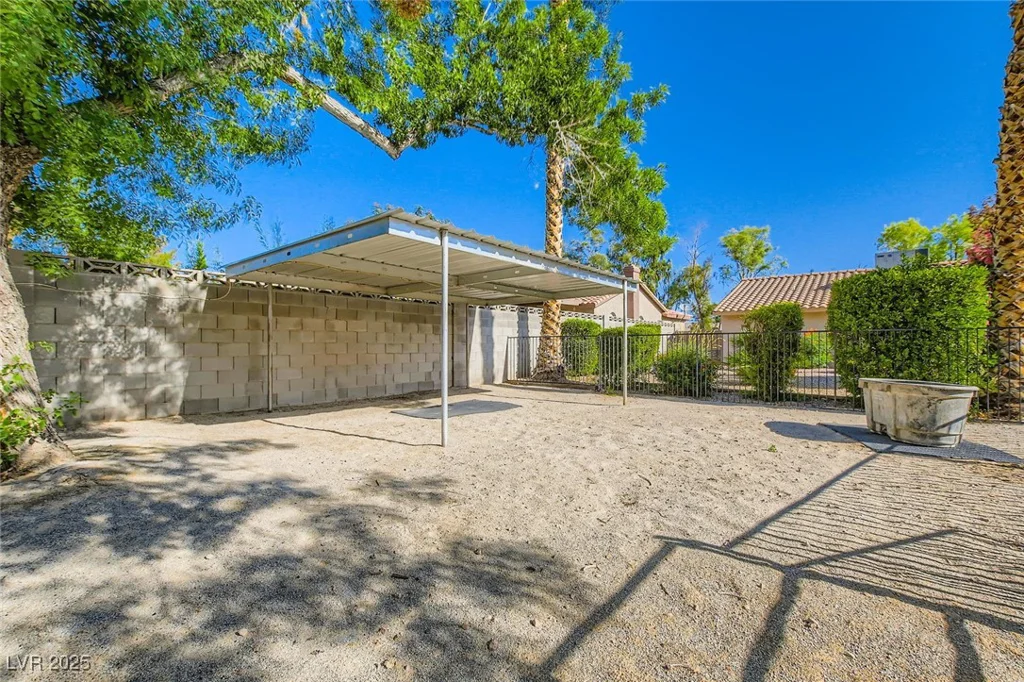 7385 Severence, Las Vegas, NV 89131