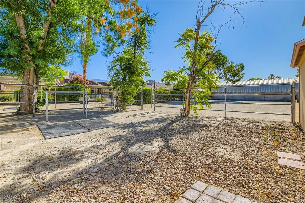 7385 Severence, Las Vegas, NV 89131